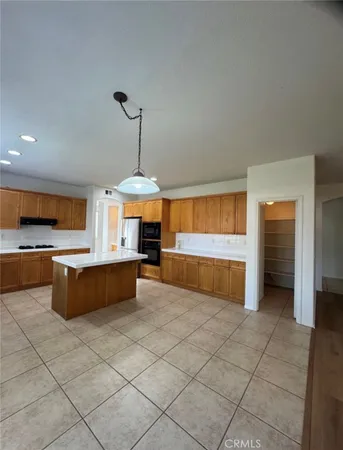 $3,700 | 41090 Arron Court, Murrieta, CA 92562