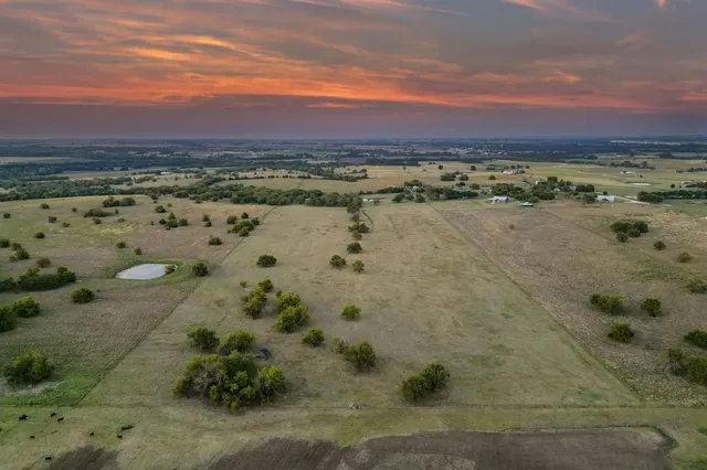 $1,495,000 | 1258 County Road 352, Gainesville, TX 76240