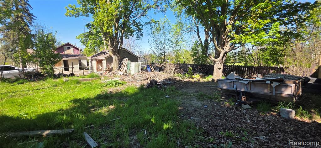 2015 West Court Street Flint, MI 48503 - Photo 33 of 33