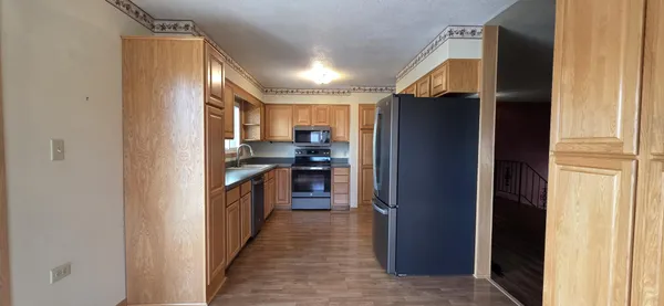 $349,900 | 925 Riverview Drive, Valley City, ND 58072