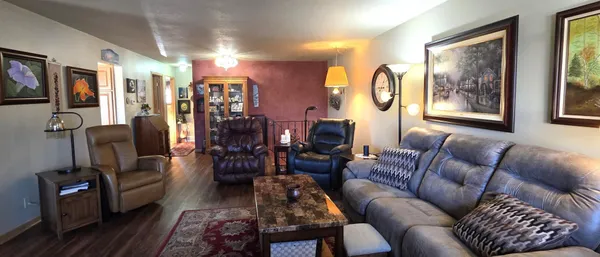 $359,900 | 925 Riverview Drive, Valley City, ND 58072