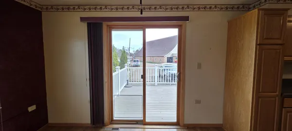 $349,900 | 925 Riverview Drive, Valley City, ND 58072