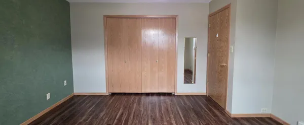 $349,900 | 925 Riverview Drive, Valley City, ND 58072