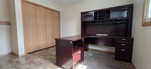 $349,900 | 925 Riverview Drive, Valley City, ND 58072