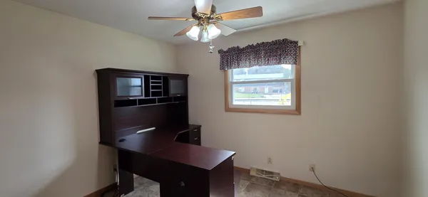 $349,900 | 925 Riverview Drive, Valley City, ND 58072
