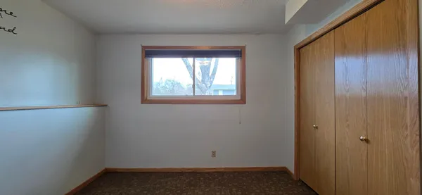 $349,900 | 925 Riverview Drive, Valley City, ND 58072