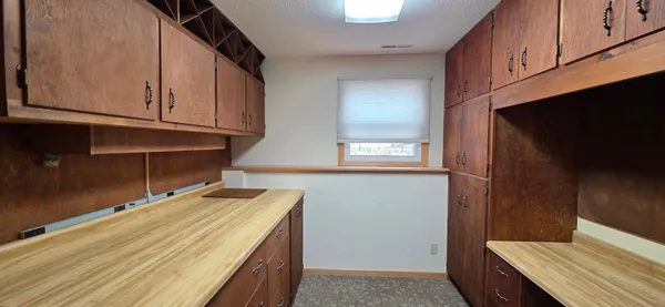$349,900 | 925 Riverview Drive, Valley City, ND 58072