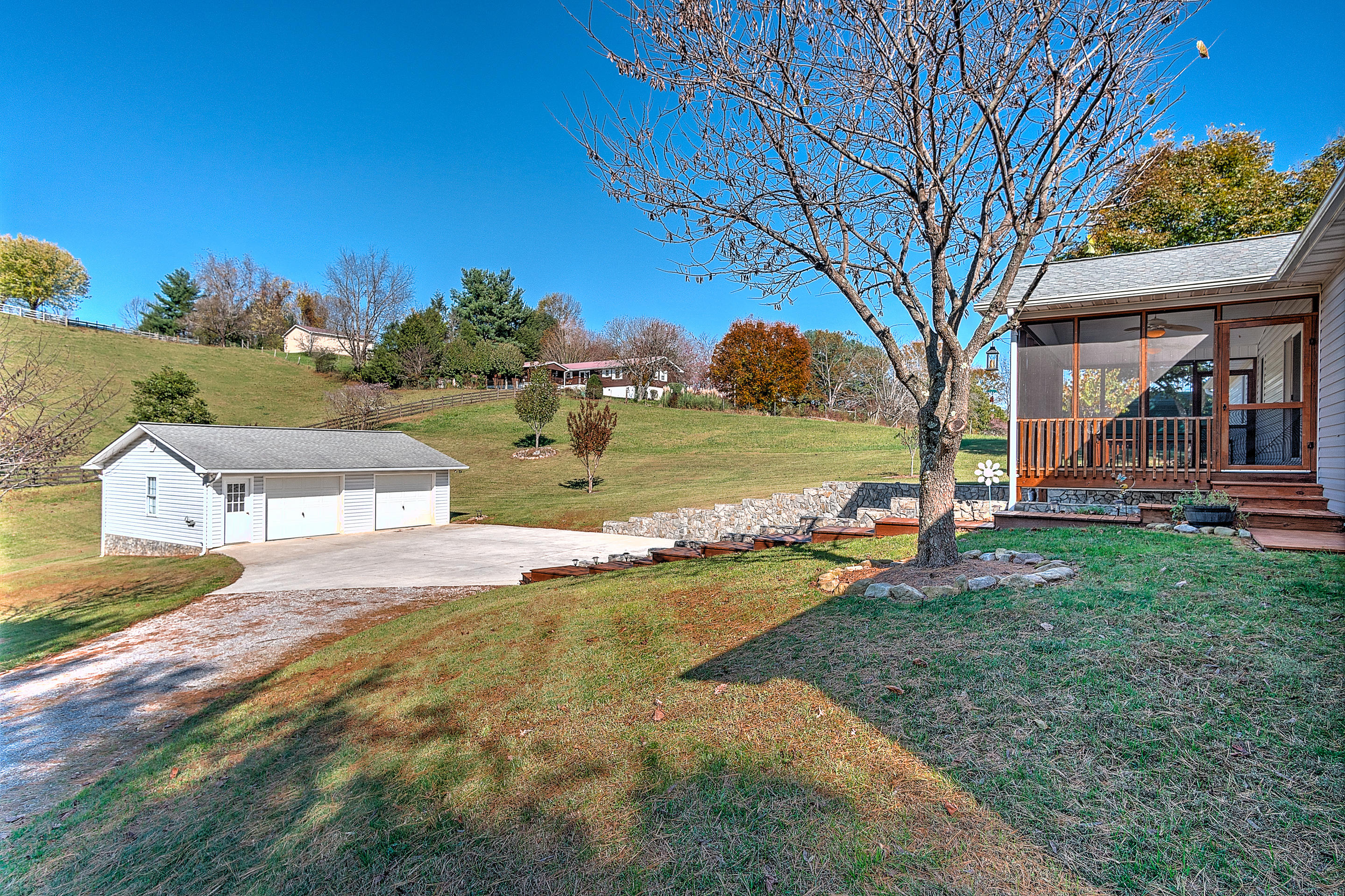 911 V I Ranch Road Bristol, TN 37620 - Photo 11 of 50 exterior-12 (1)