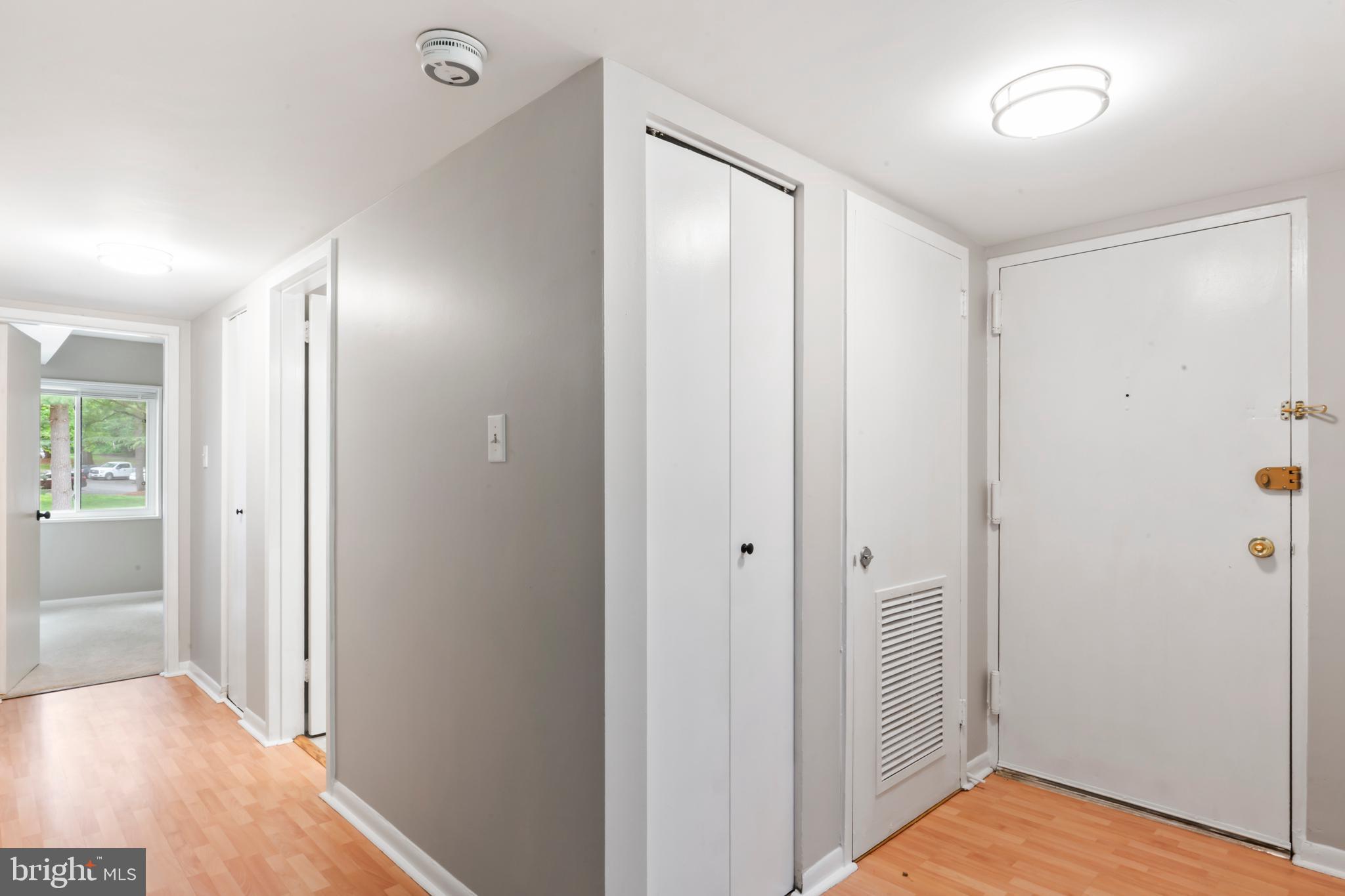 1422 Northgate Square, Unit 12B Reston, VA 20190 - Photo 26 of 36 Foyer