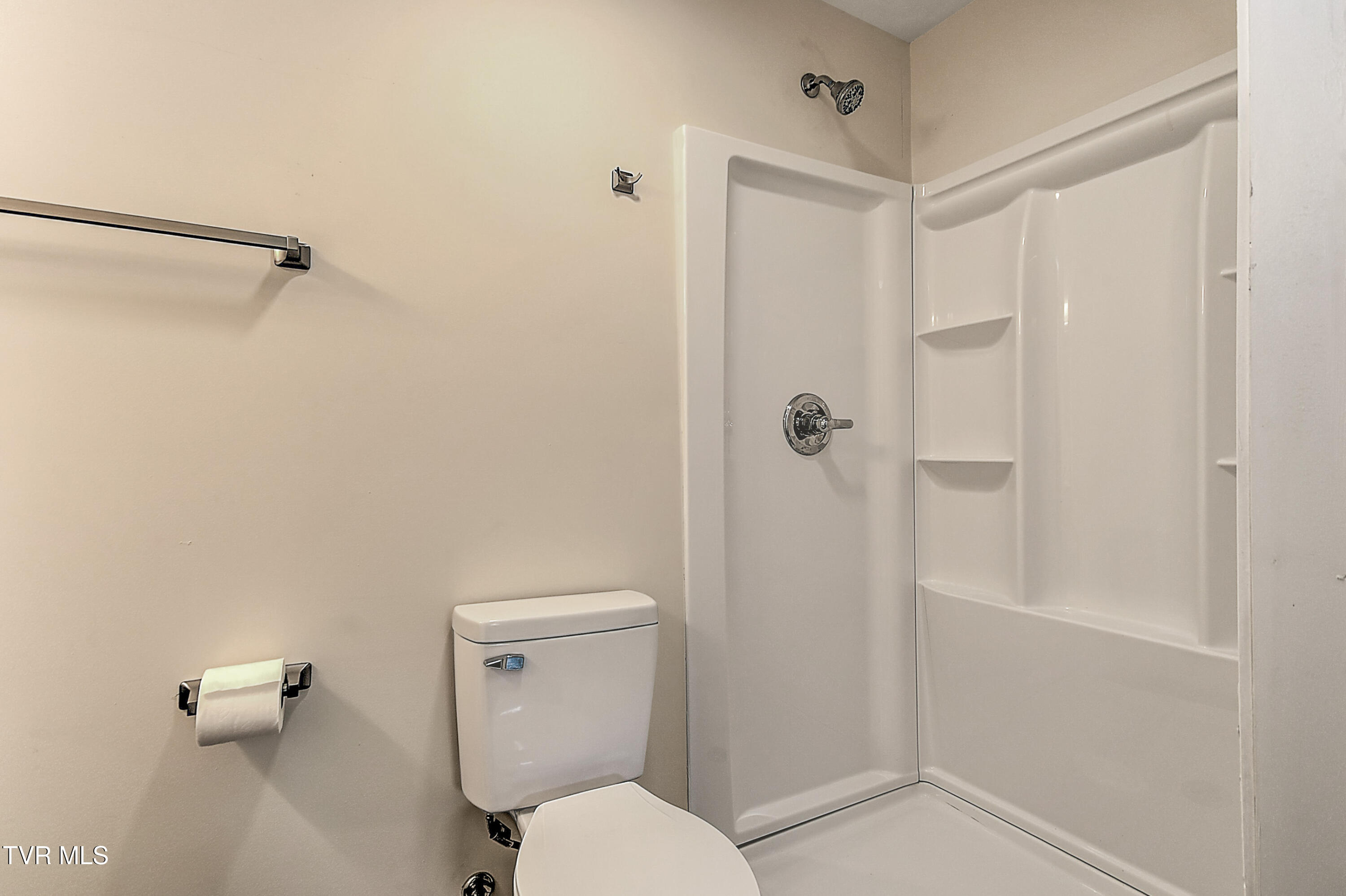 1091 Shipley Ferry Road Blountville, TN 37617 - Photo 29 of 44 1091 Shipley Ferry RF-31