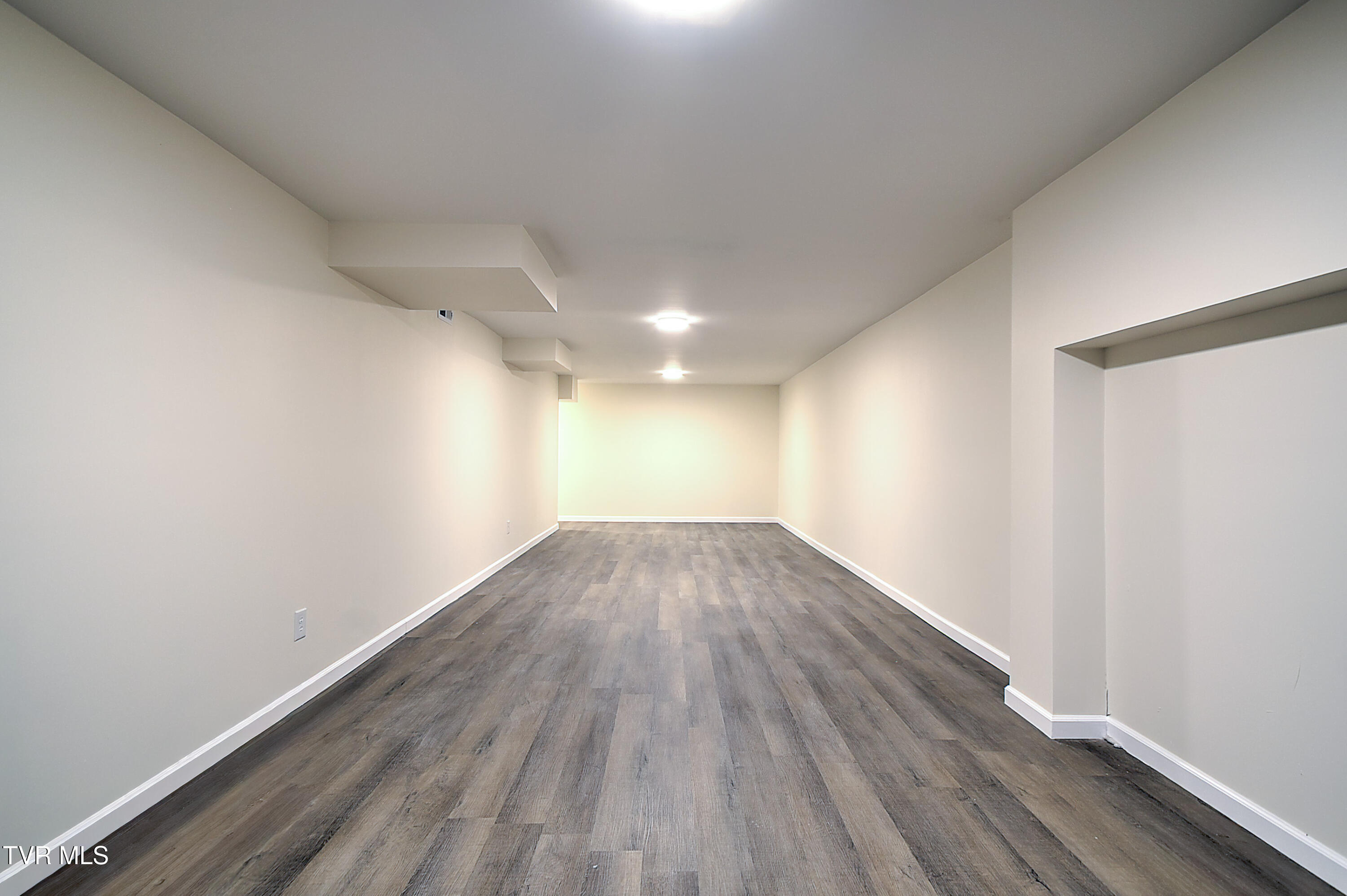 1091 Shipley Ferry Road Blountville, TN 37617 - Photo 32 of 44 1091 Shipley Ferry RF-33