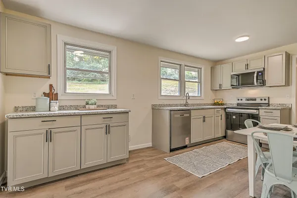 $354,900 | 1091 Shipley Ferry Road, Blountville, TN 37617