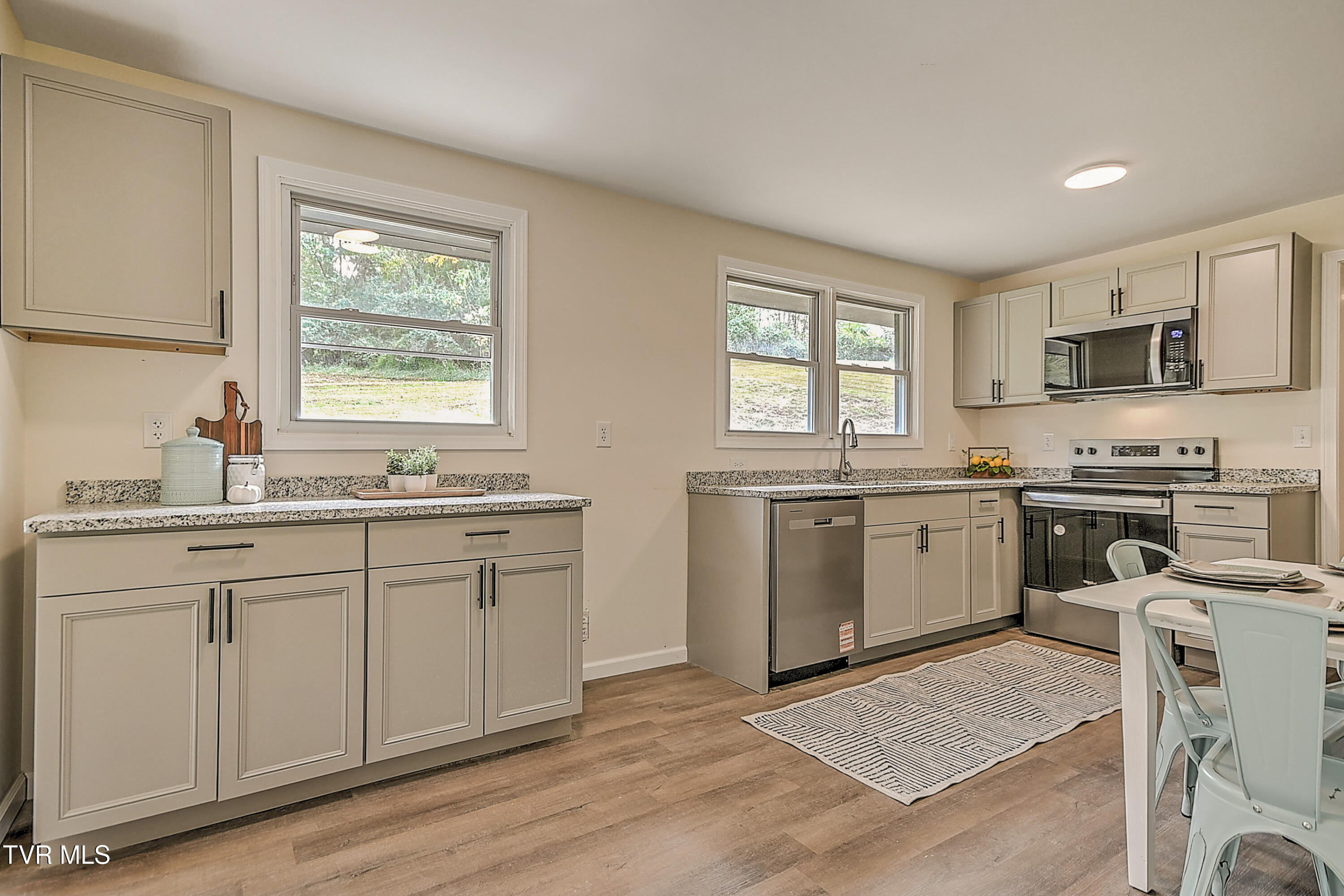 1091 Shipley Ferry Road Blountville, TN 37617 - Photo 8 of 44 1091 Shipley Ferry RF-8