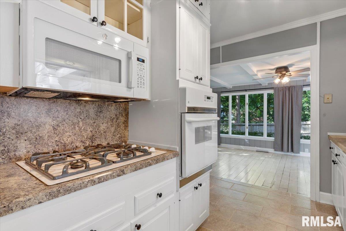 1721 Cherry Road Springfield, IL 62704 - Photo 14 of 33