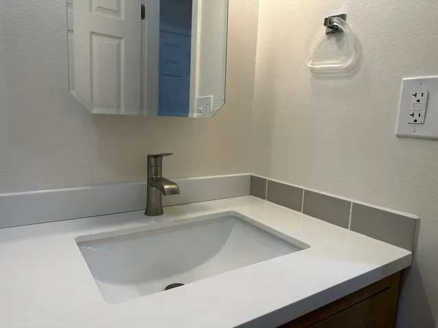 $325,000 | 635 Southwest James Place, Pullman, WA 99163