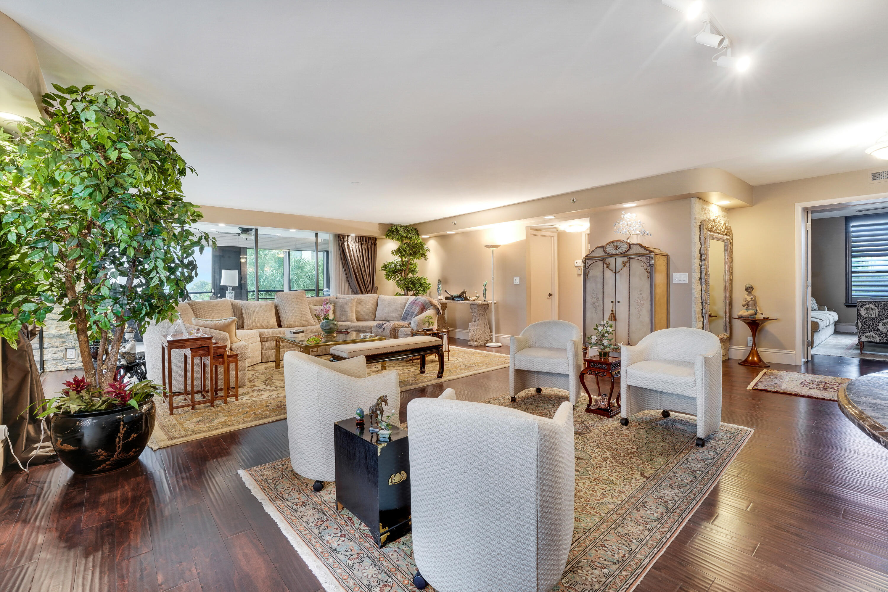 7567 Imperial Drive, Unit 402 Boca Raton, FL 33433 - Photo 11 of 39 House-14