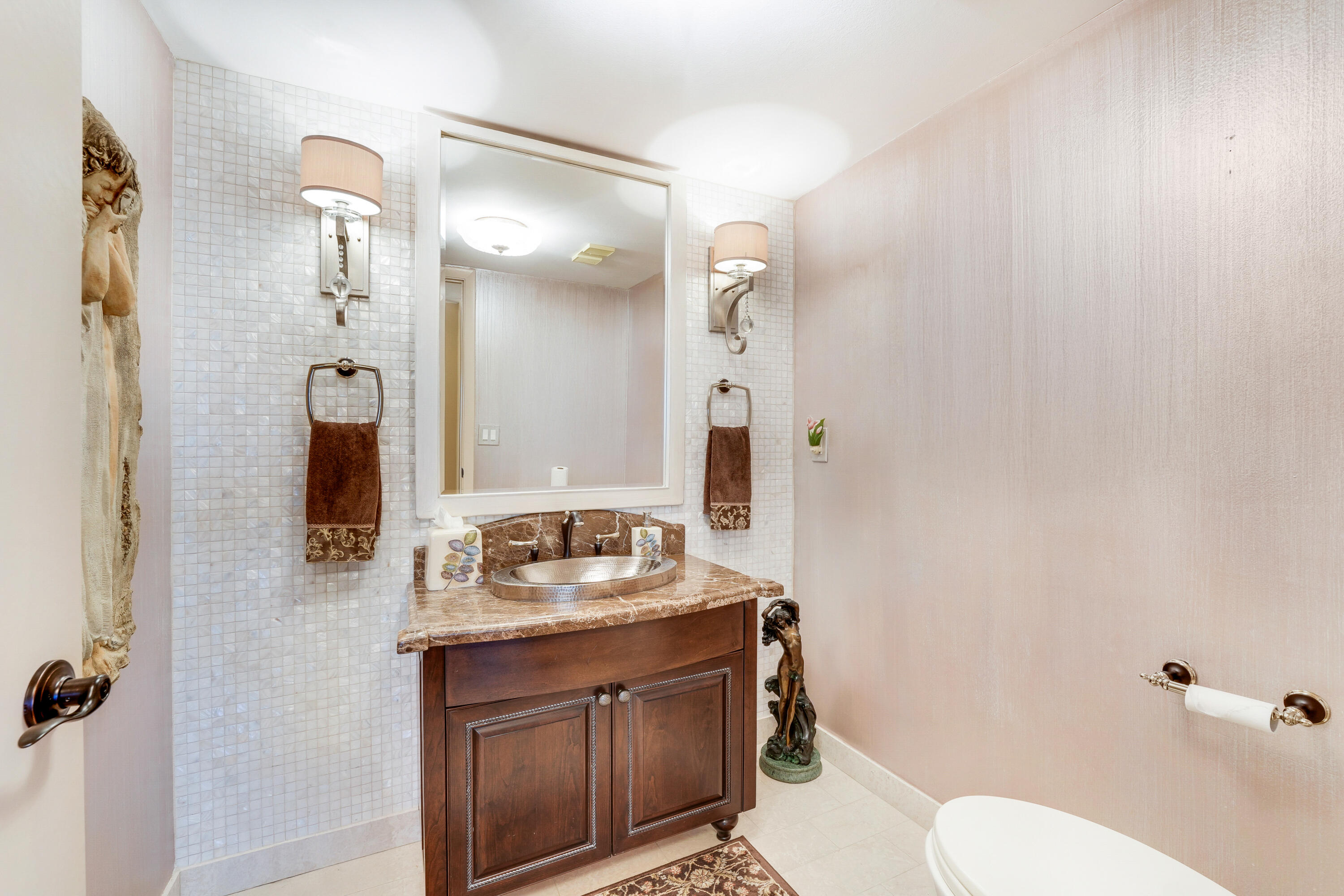 7567 Imperial Drive, Unit 402 Boca Raton, FL 33433 - Photo 23 of 39 Half Bath