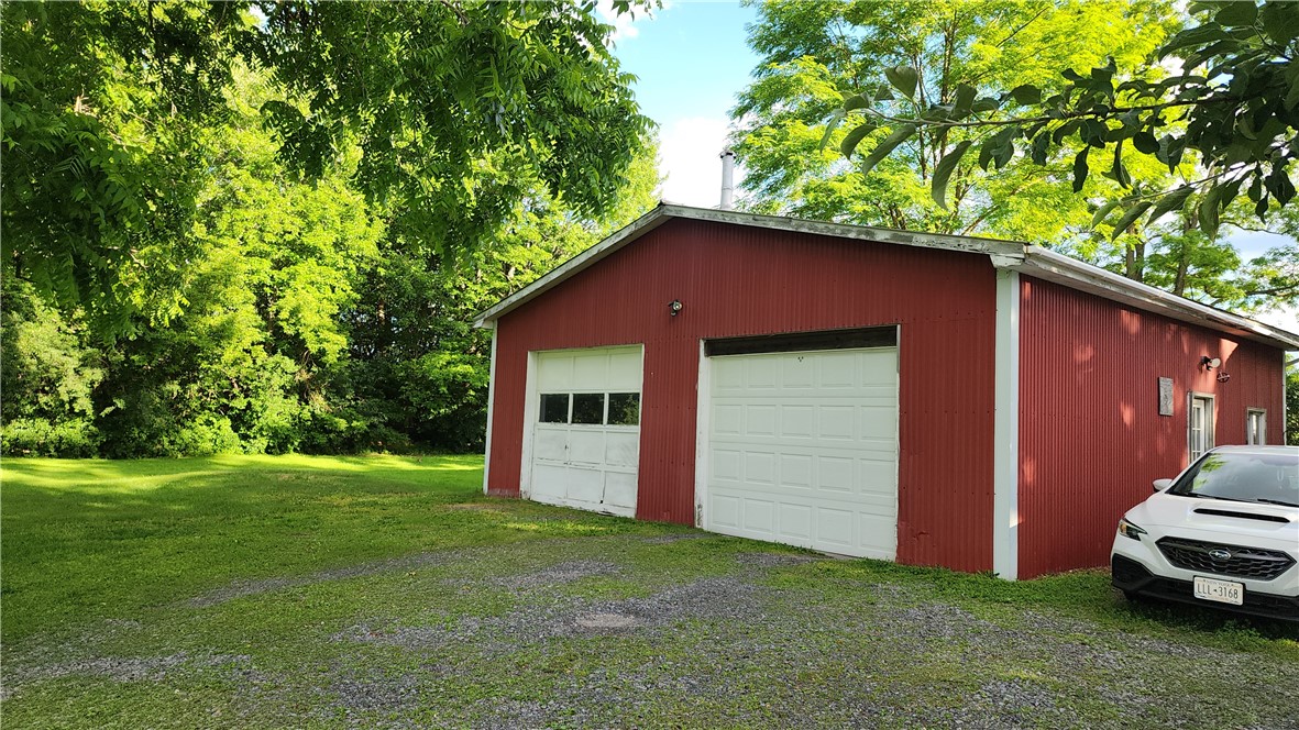 817 Pre Emption Road Benton, NY 14527 - Photo 8 of 45