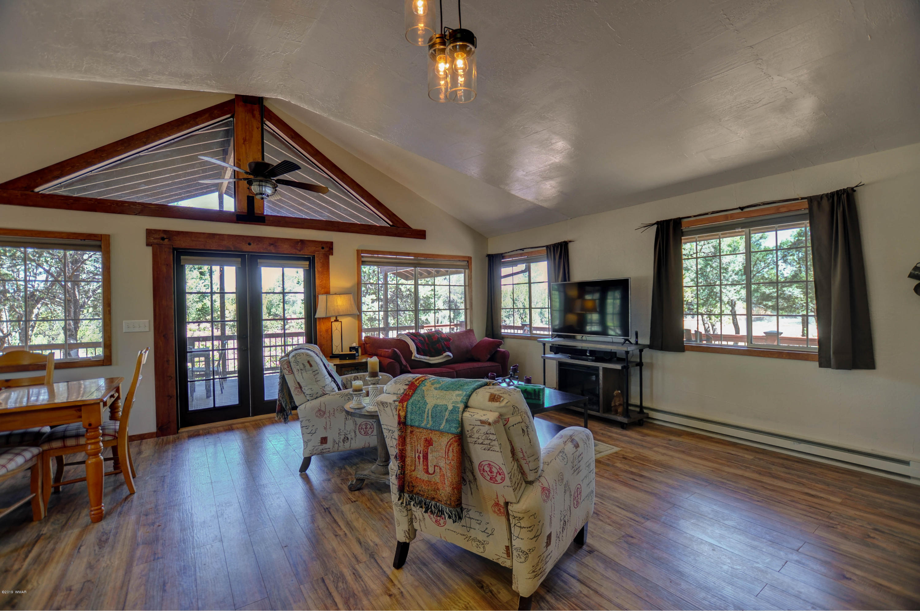 3131 Aspen Road Overgaard, AZ 85933 - Photo 8 of 27