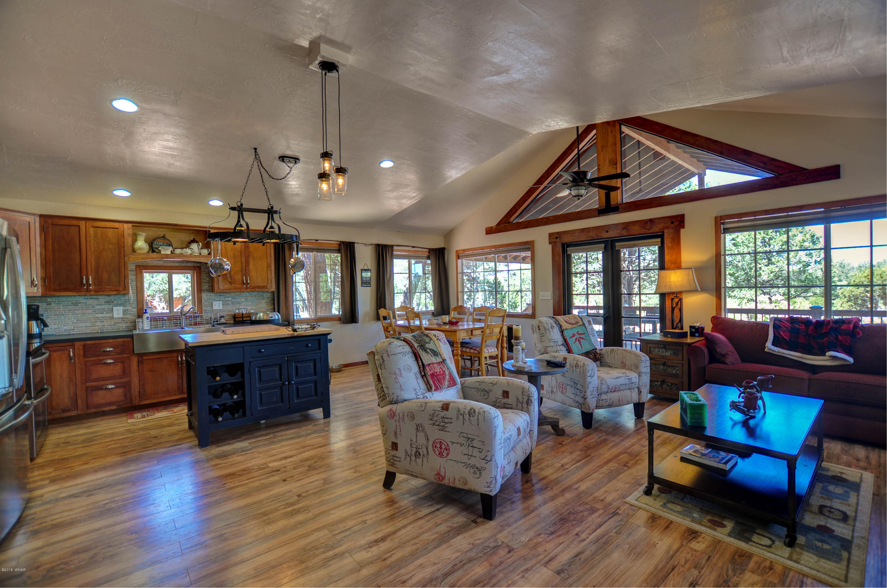 3131 Aspen Road Overgaard, AZ 85933 - Photo 9 of 27