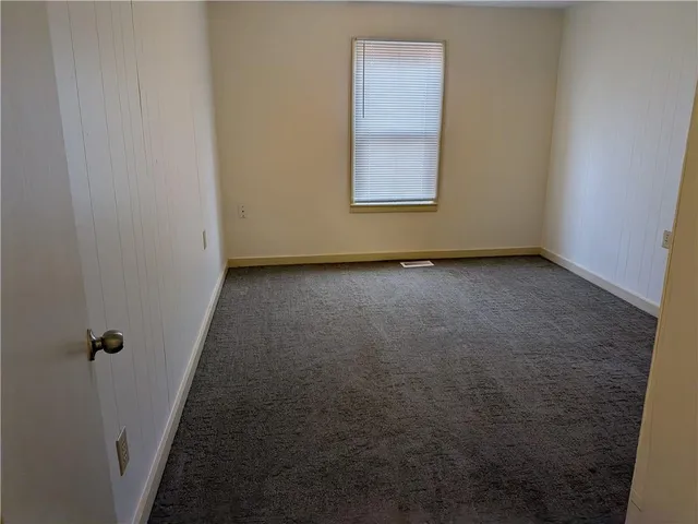 $158,000 | 615 Cleburn Street, Warrensburg, MO 64093