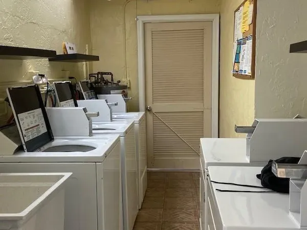 $1,650 | 2300 Southeast 2nd Street, Pompano Beach, FL 33062