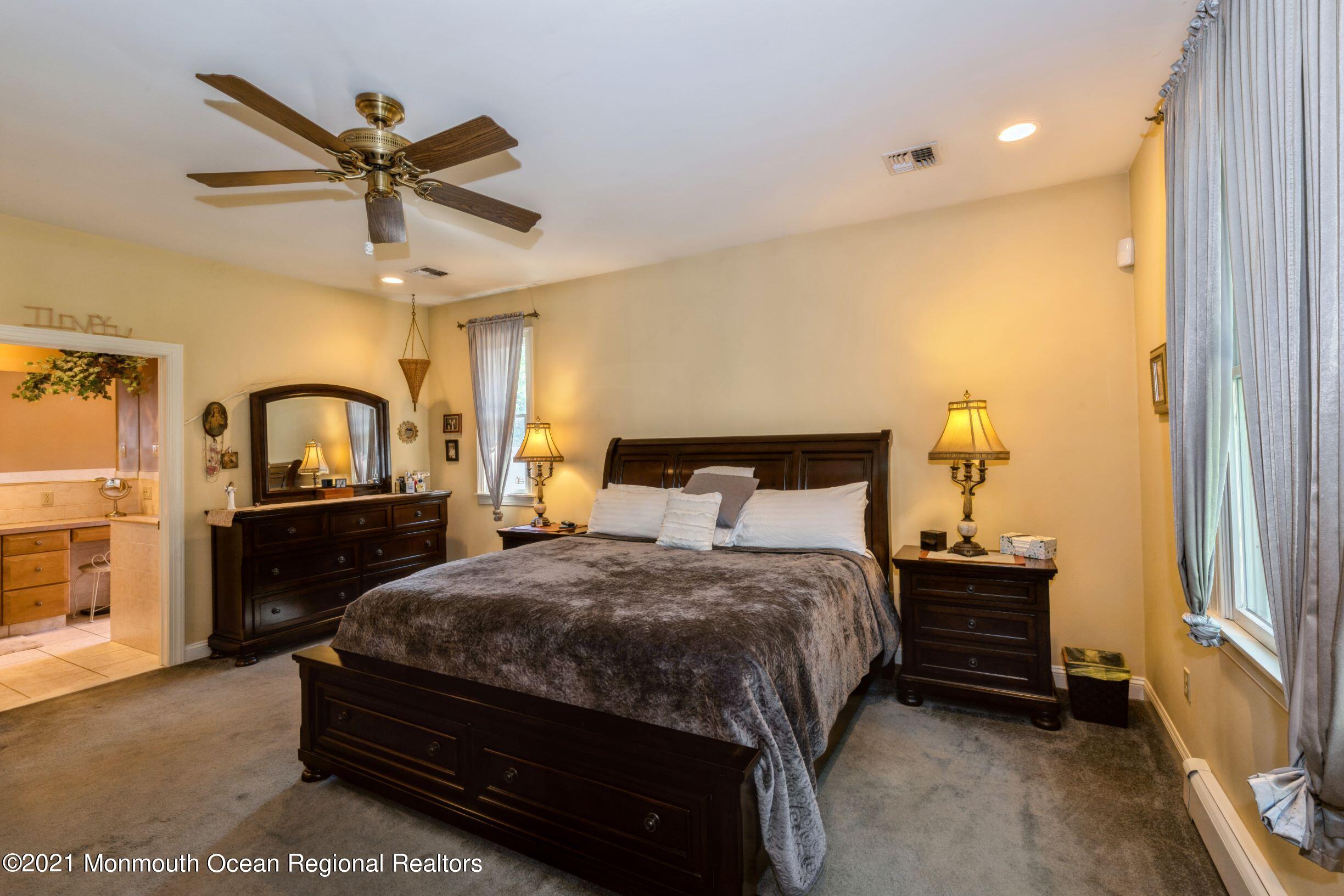 174 Mary Bell Road Manahawkin, NJ 08050 - Photo 11 of 25 gailbed