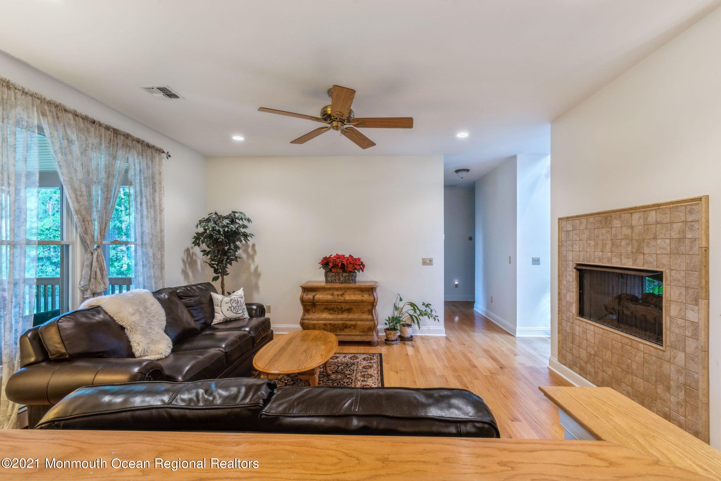 174 Mary Bell Road Manahawkin, NJ 08050 - Photo 6 of 25 gailliv