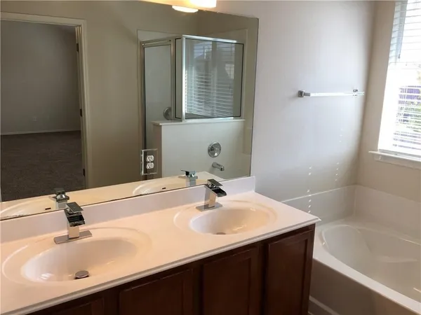 $2,275 | 3523 Shiraz Loop, Round Rock, TX 78665