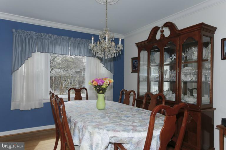 11503 Nairn Road Silver Spring, MD 20902 - Photo 2 of 24 Dining Room
