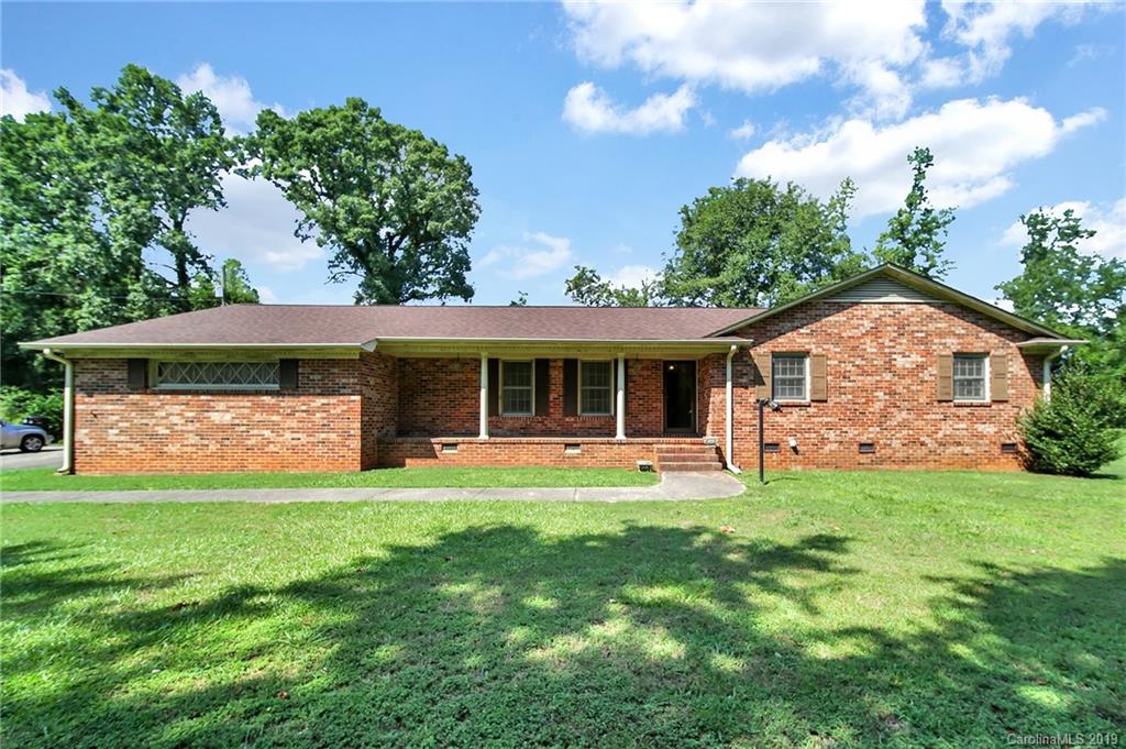 11501 Kennewick Road Charlotte, NC 28216 - Photo 1 of 48 Gallery Image 1