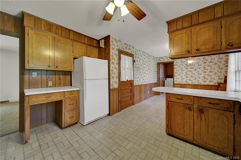 11501 Kennewick Road Charlotte, NC 28216 - Photo 12 of 48 Gallery Image 12