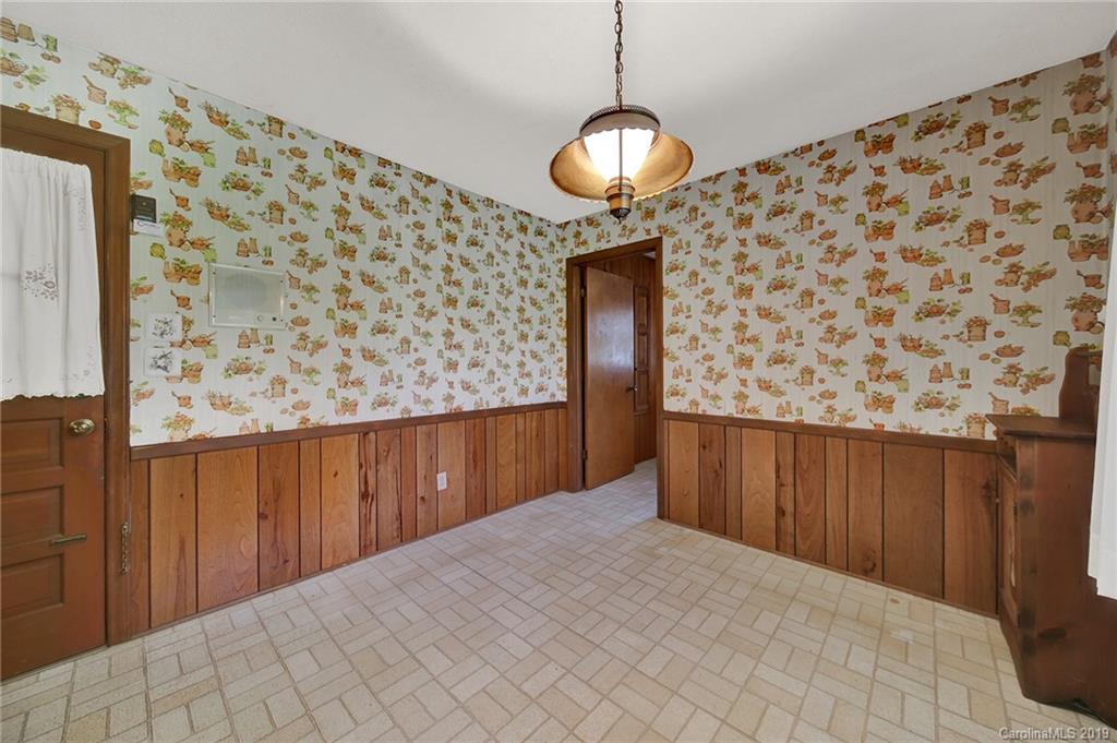 11501 Kennewick Road Charlotte, NC 28216 - Photo 16 of 48 Gallery Image 16