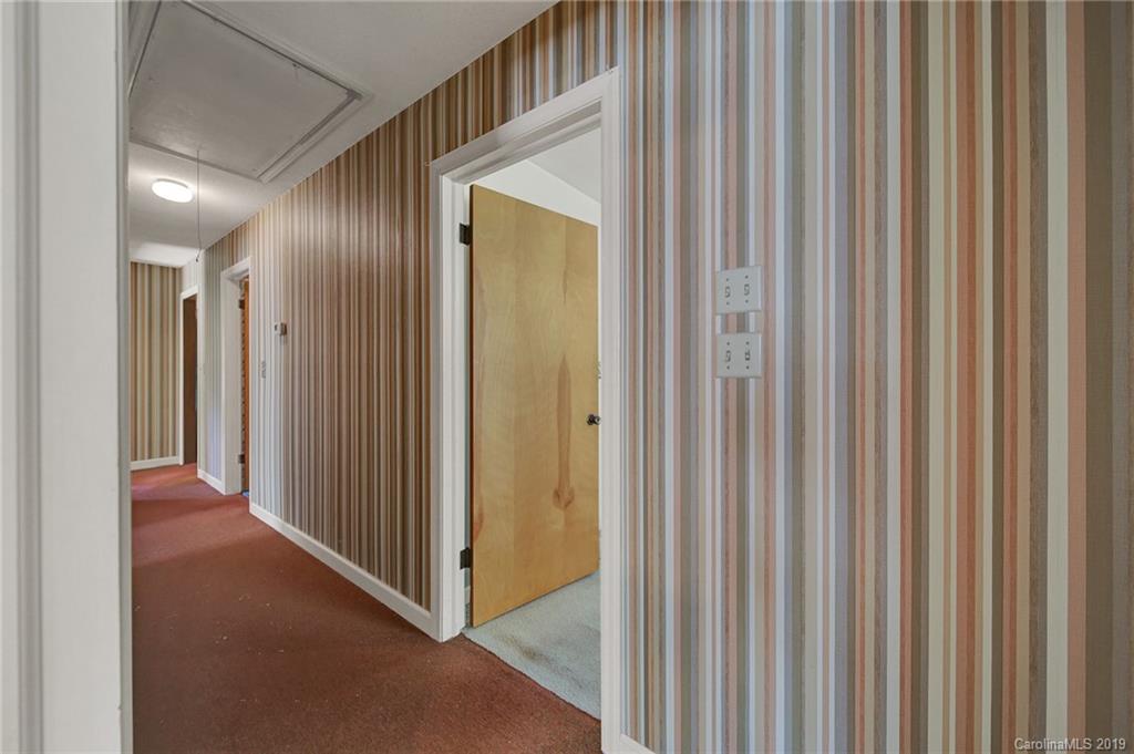 11501 Kennewick Road Charlotte, NC 28216 - Photo 27 of 48 Gallery Image 27