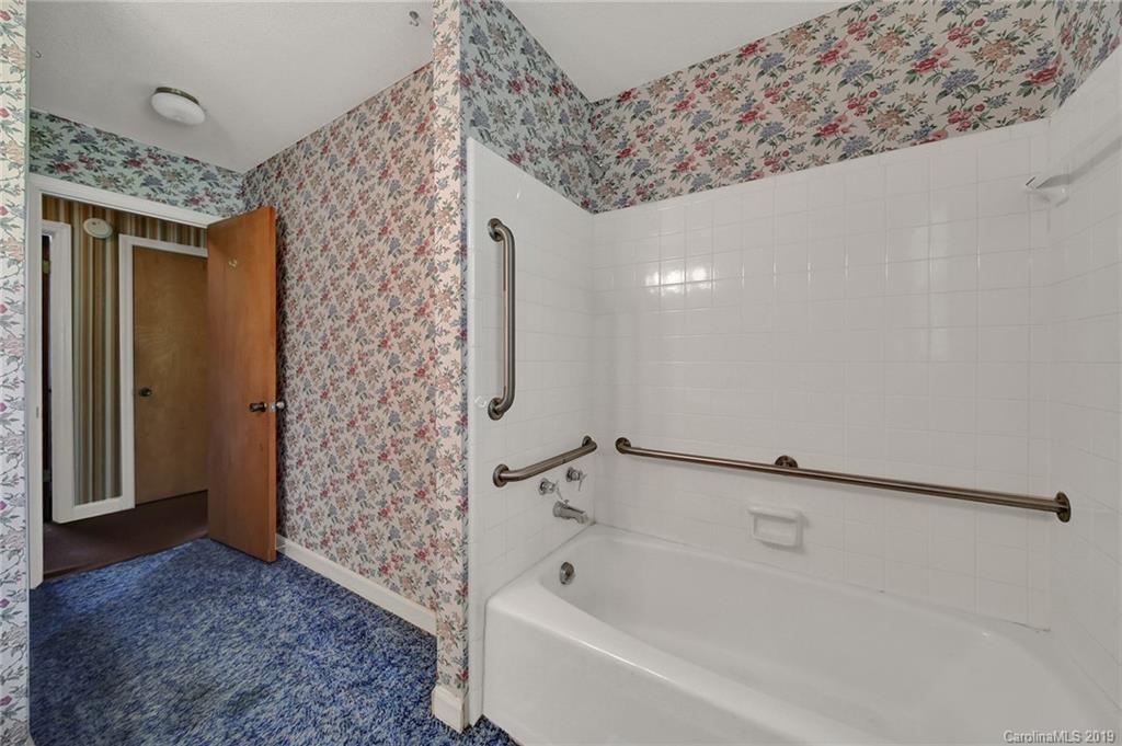 11501 Kennewick Road Charlotte, NC 28216 - Photo 32 of 48 Gallery Image 32