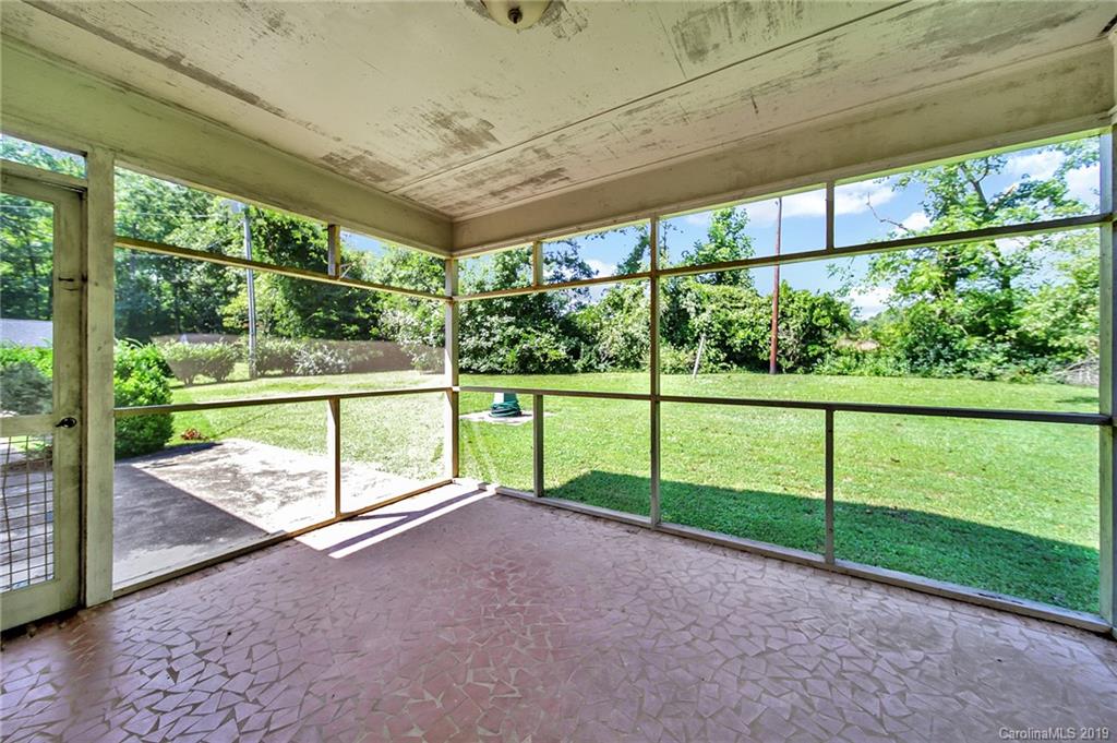 11501 Kennewick Road Charlotte, NC 28216 - Photo 34 of 48 Gallery Image 34