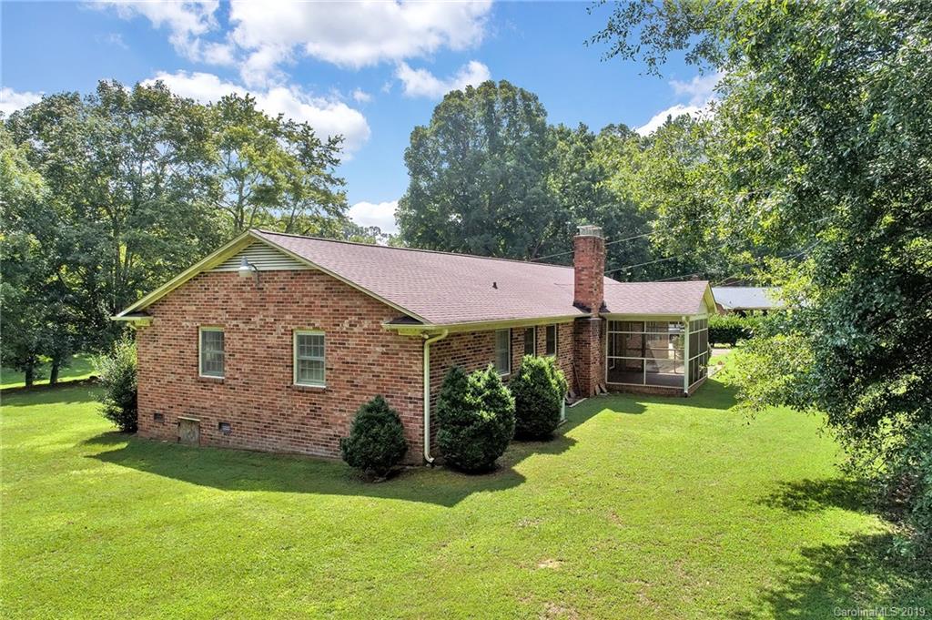 11501 Kennewick Road Charlotte, NC 28216 - Photo 42 of 48 Gallery Image 42