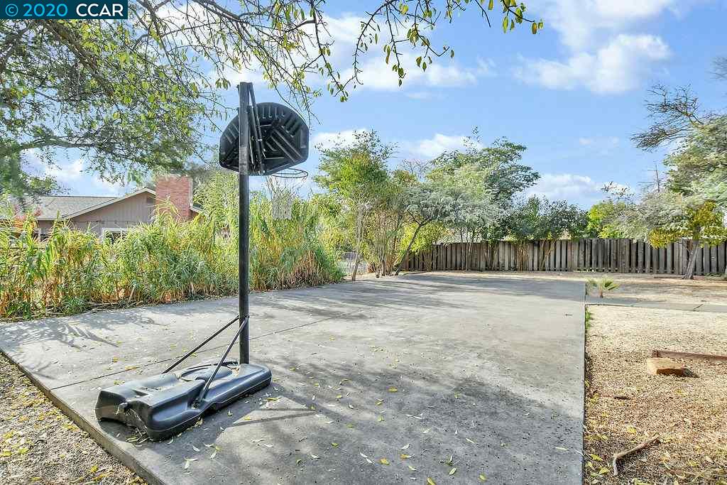 Undisclosed Address Concord, CA 94518 - Photo 37 of 40