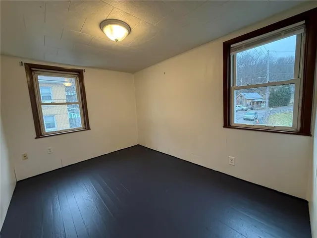 $100,000 | 121-123 Oak Avenue, Kittanning, PA 16201