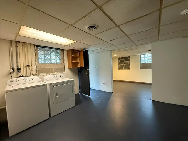 $100,000 | 121-123 Oak Avenue, Kittanning, PA 16201