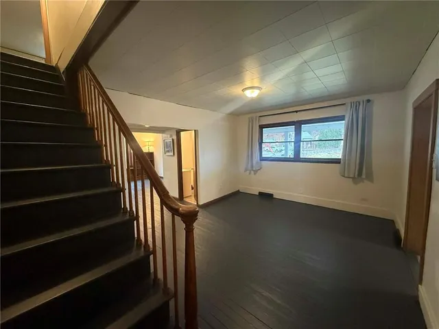 $100,000 | 121-123 Oak Avenue, Kittanning, PA 16201