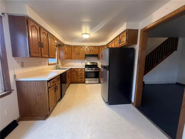 $100,000 | 121-123 Oak Avenue, Kittanning, PA 16201