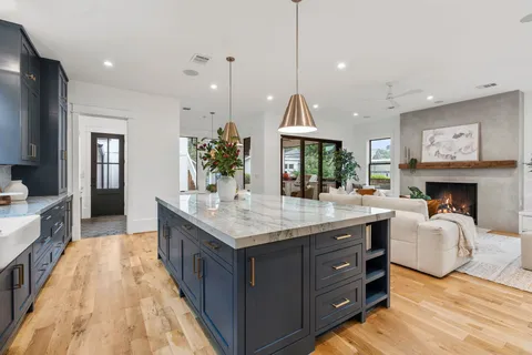 $1,649,000 | 1825 Arlington Street, Houston, TX 77008