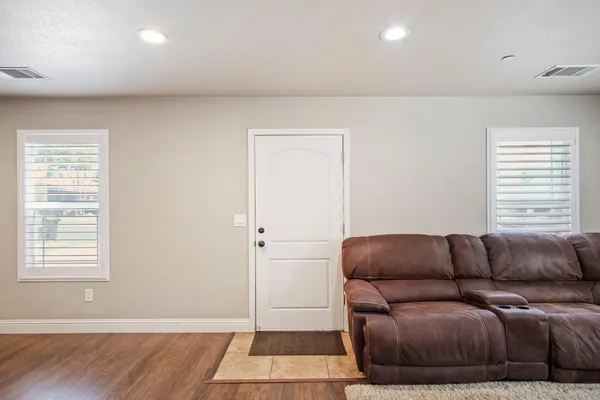 $549,999 | 1529 Mitchell Avenue, Escalon, CA 95320