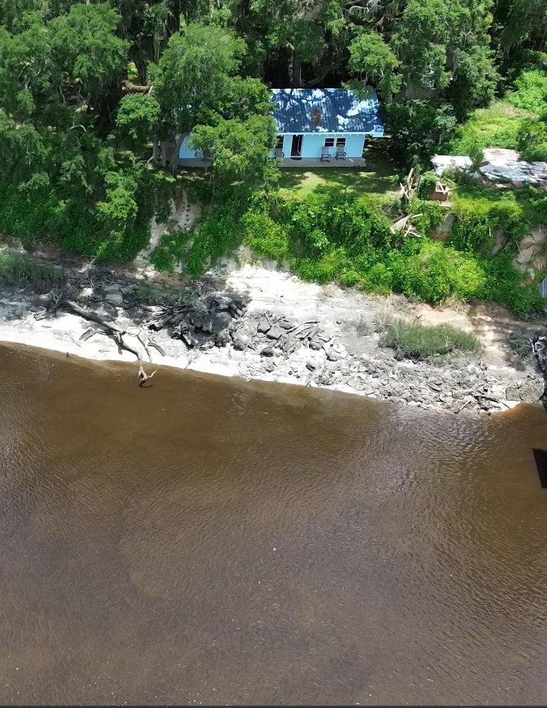 2423 Johnson Road Townsend, GA 31331 - Photo 2 of 11