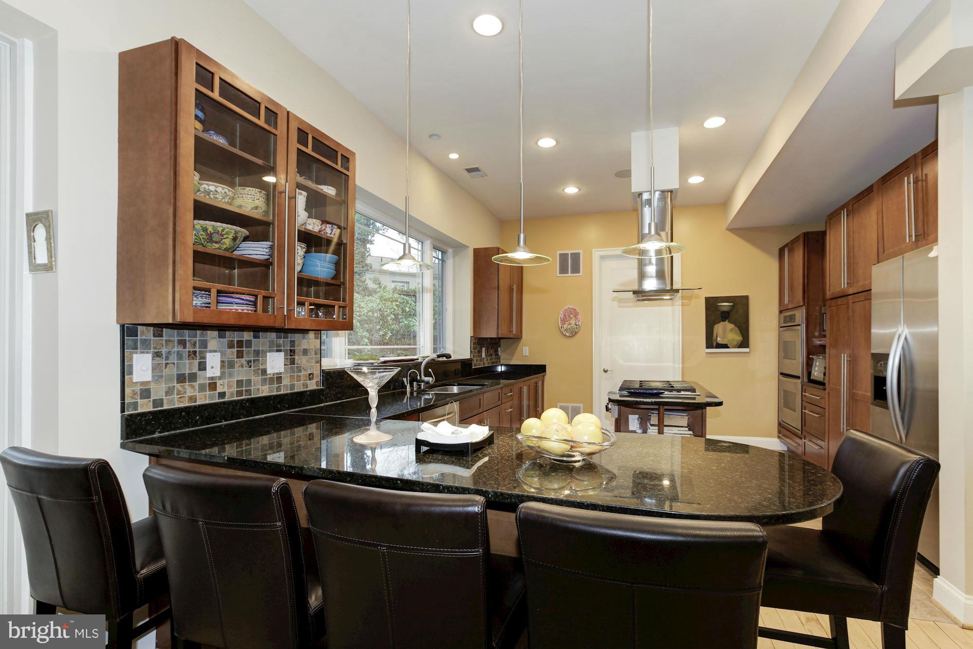 6623 Rannoch Road Bethesda, MD 20817 - Photo 11 of 30 Kitchen