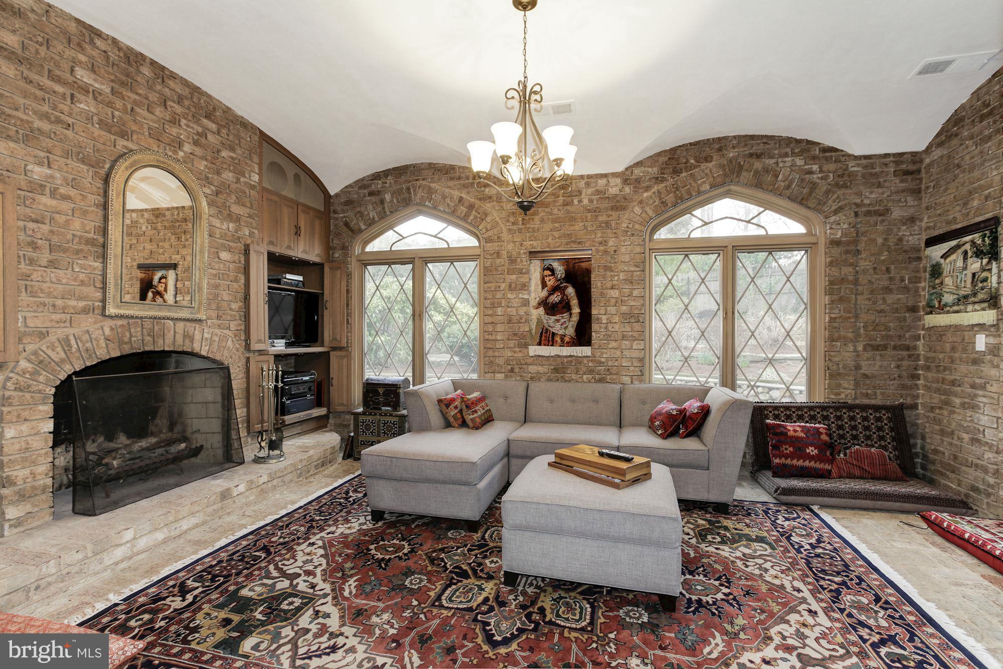 6623 Rannoch Road Bethesda, MD 20817 - Photo 13 of 30 Interior (General)