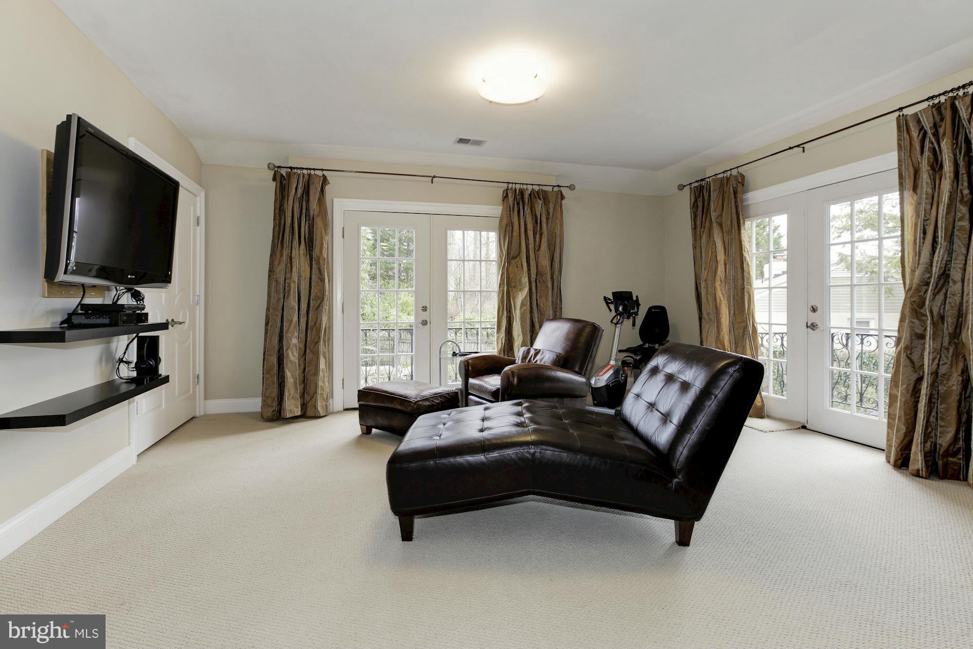 6623 Rannoch Road Bethesda, MD 20817 - Photo 18 of 30 Bedroom (Master)