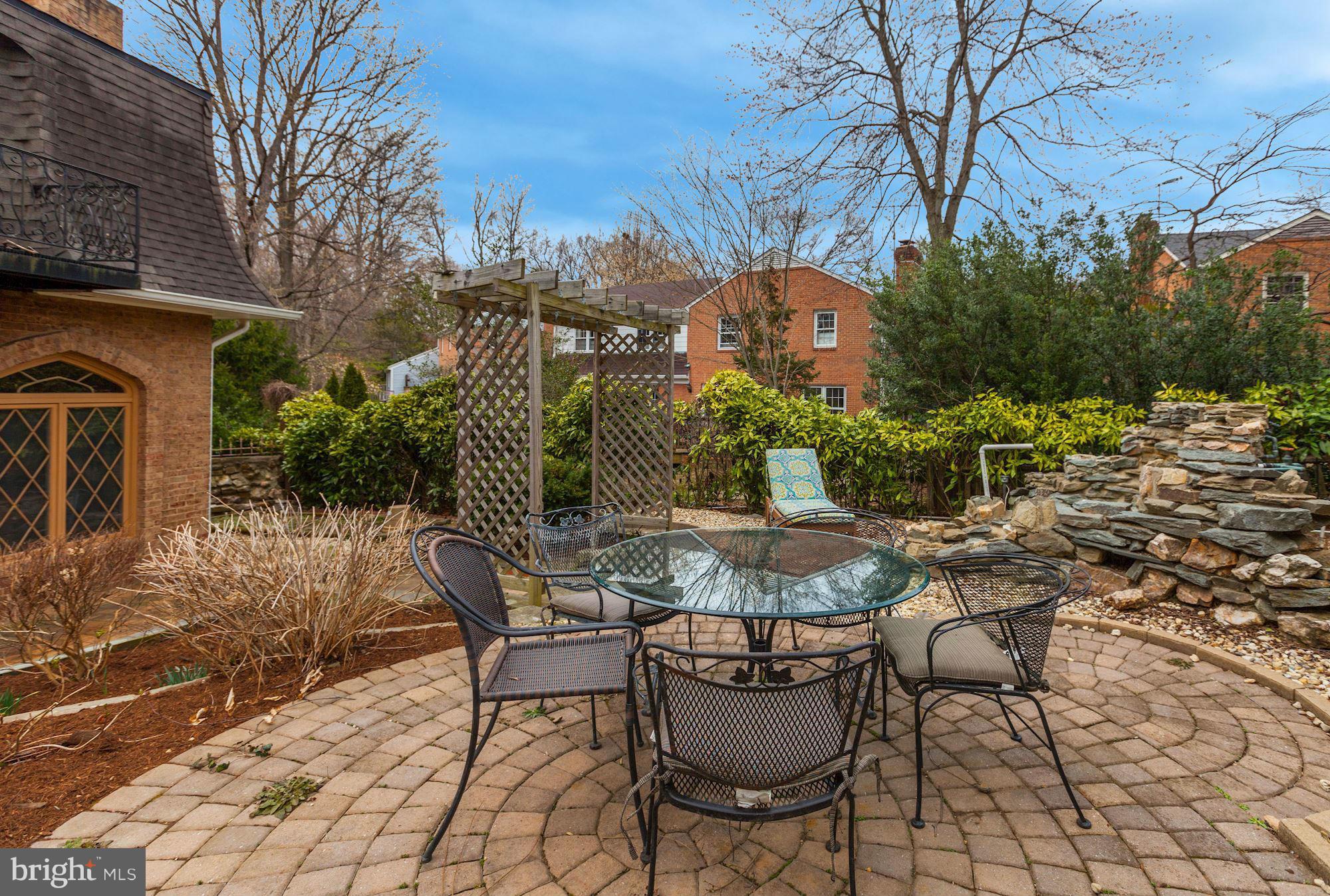 6623 Rannoch Road Bethesda, MD 20817 - Photo 27 of 30 Exterior (Rear)