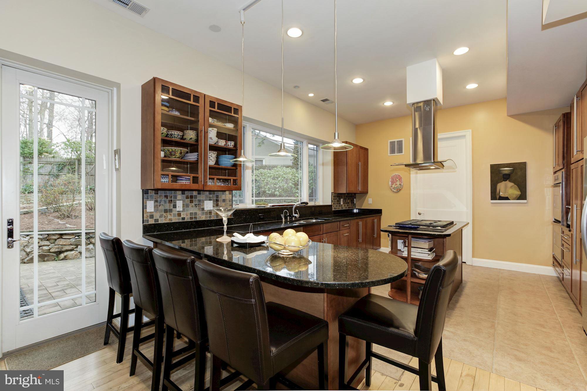 6623 Rannoch Road Bethesda, MD 20817 - Photo 10 of 30 Kitchen